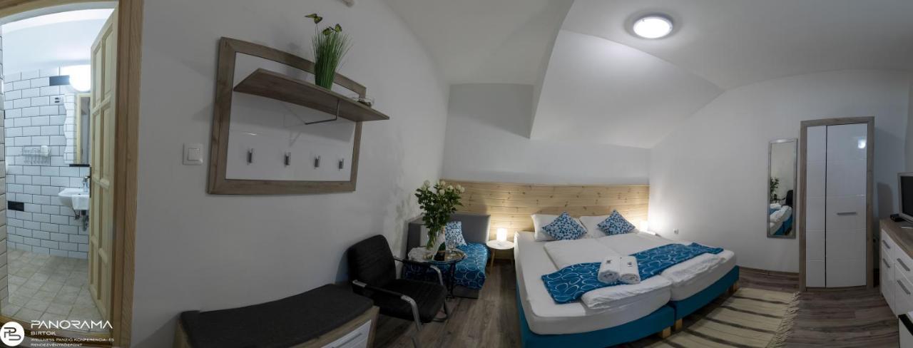 Bed and Breakfast Panoráma Birtok - Wellness Panzió, Konferencia és Rendezvényközpont Győrújbarát Exterior foto