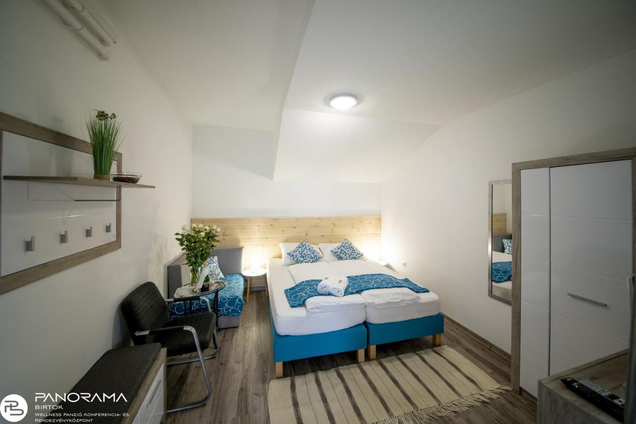 Bed and Breakfast Panoráma Birtok - Wellness Panzió, Konferencia és Rendezvényközpont Győrújbarát Exterior foto