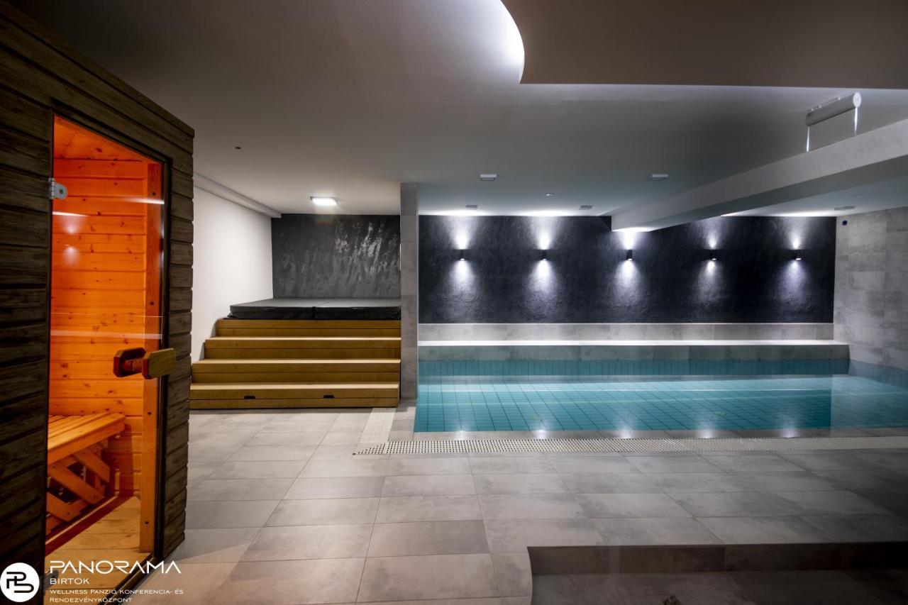 Bed and Breakfast Panoráma Birtok - Wellness Panzió, Konferencia és Rendezvényközpont Győrújbarát Exterior foto