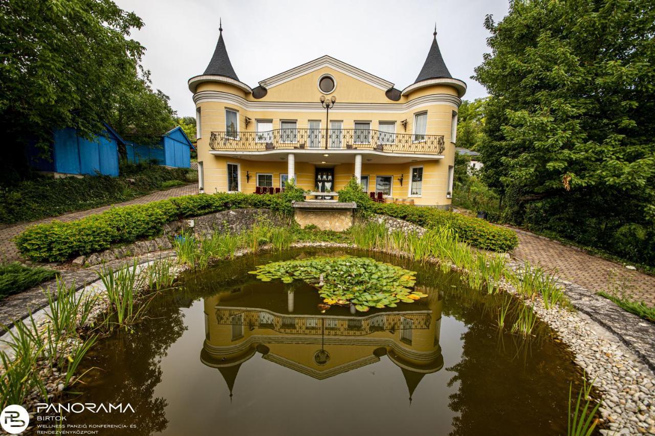 Bed and Breakfast Panoráma Birtok - Wellness Panzió, Konferencia és Rendezvényközpont Győrújbarát Exterior foto